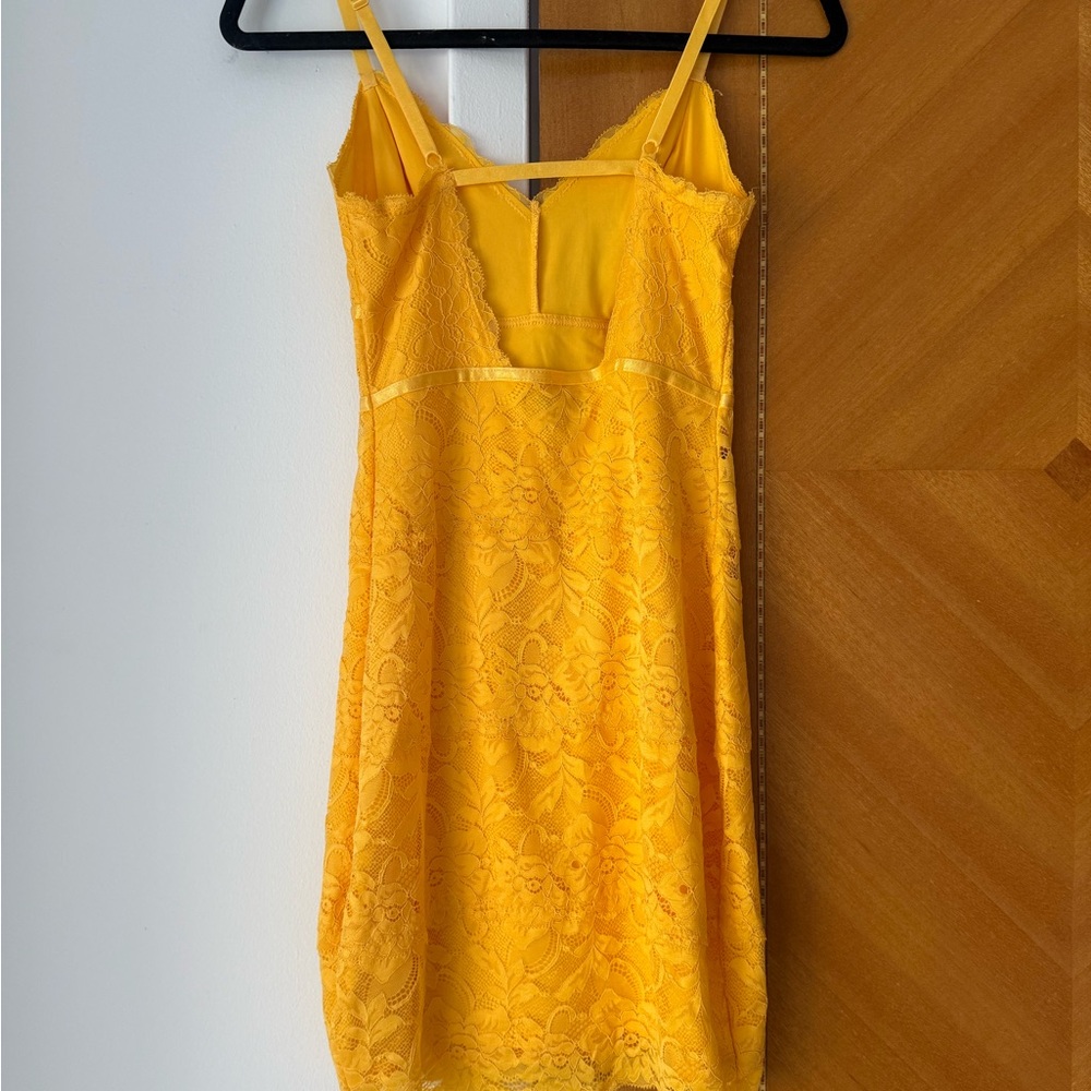 Guess Yellow Lace Dress - Picture 3 of 5